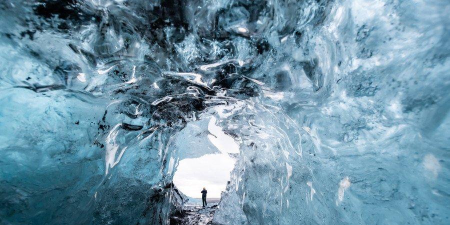 Dentro le grotte di ghiaccio